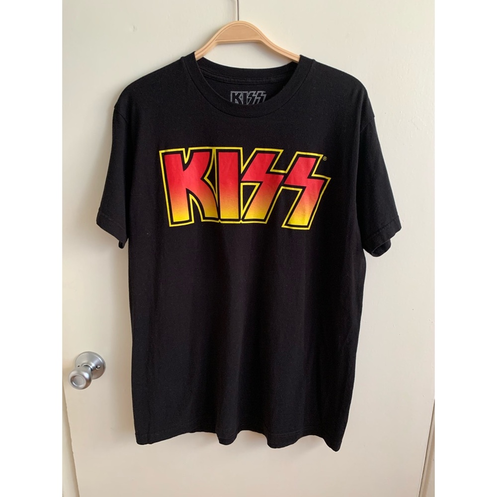 Kiss Black Tee with Red and Yellow Gradient Logo